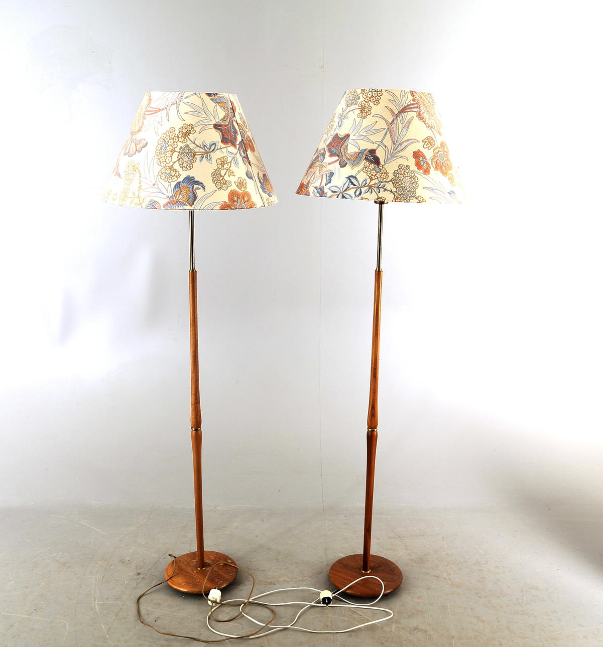 GOLVLAMPOR,1 par,1900-tal.