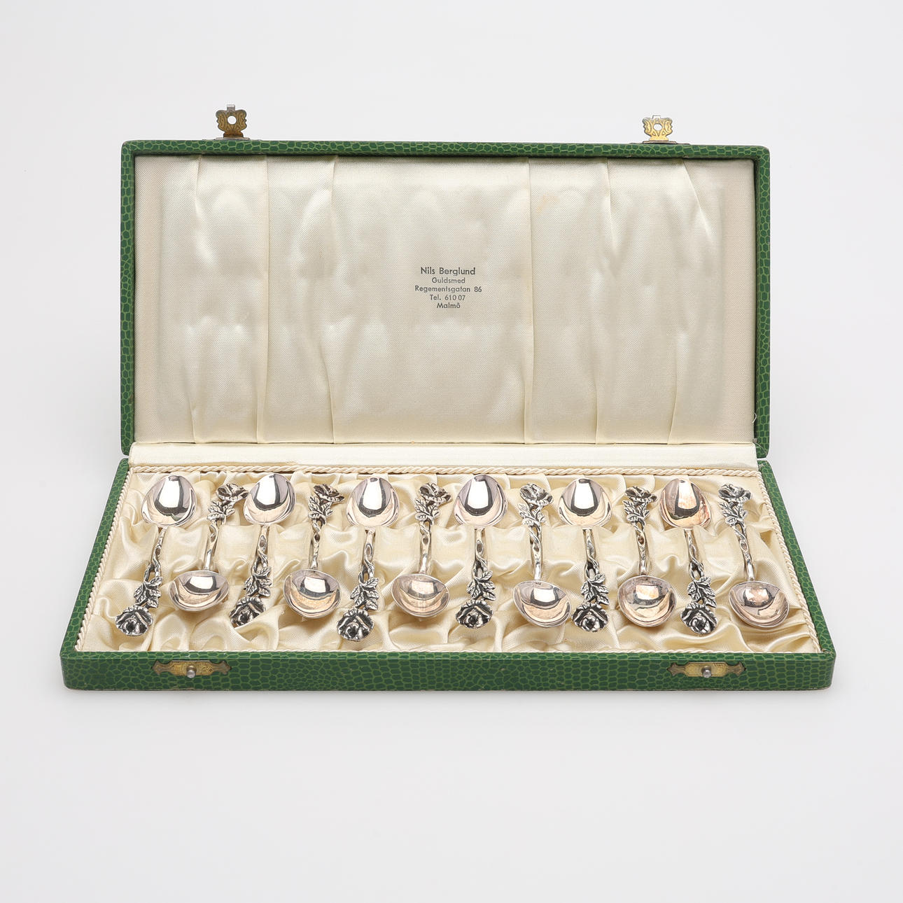 MOCKASKEDAR, 12 ST, SILVER, totalt 94,2 g.