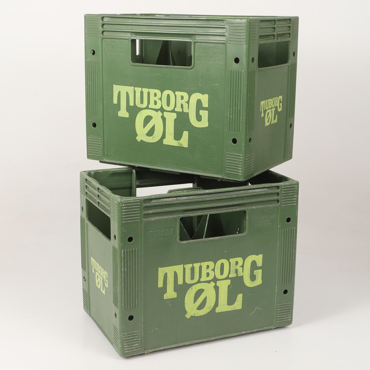 ÖLBACKAR, 2 stycken, plast, Tuborg, Danmark.