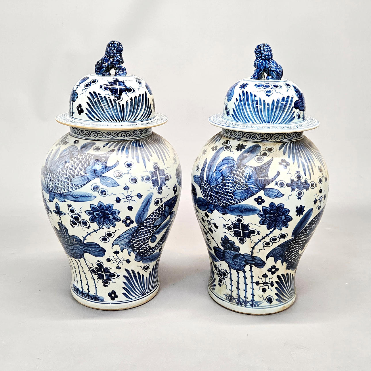 CHINESE BLUE & WHITE GINGER JARS.