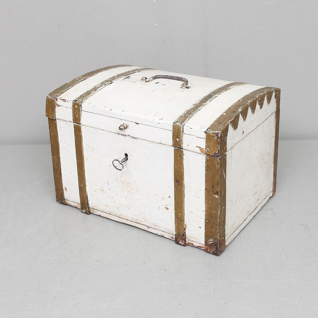 KISTA, bemålad, 1800-tal.