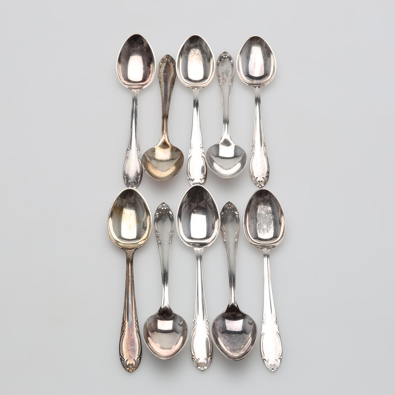 KAFFESKEDAR 10 stycken silver vikt ca 151,3 gram.