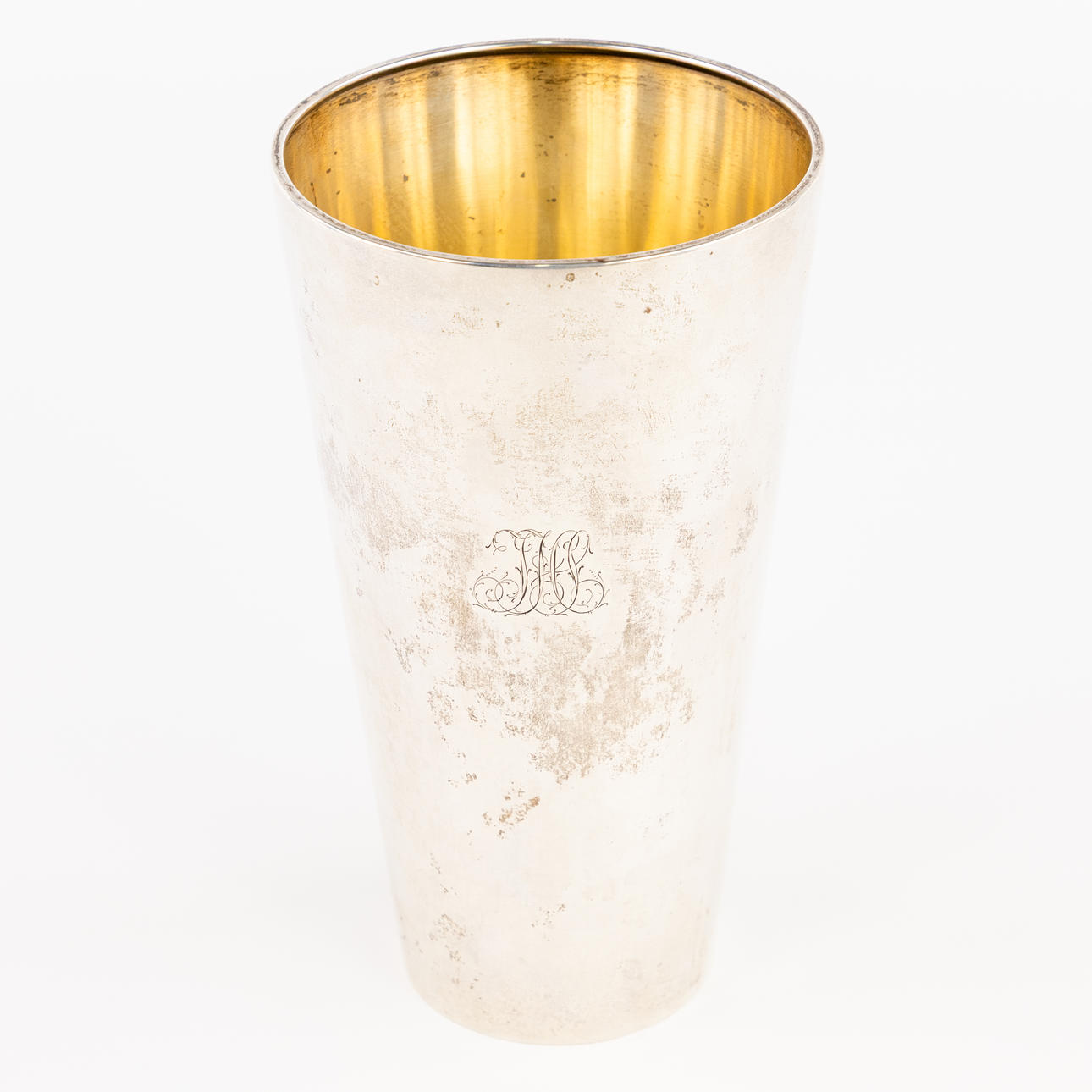 VASE. Silver, CGH.
