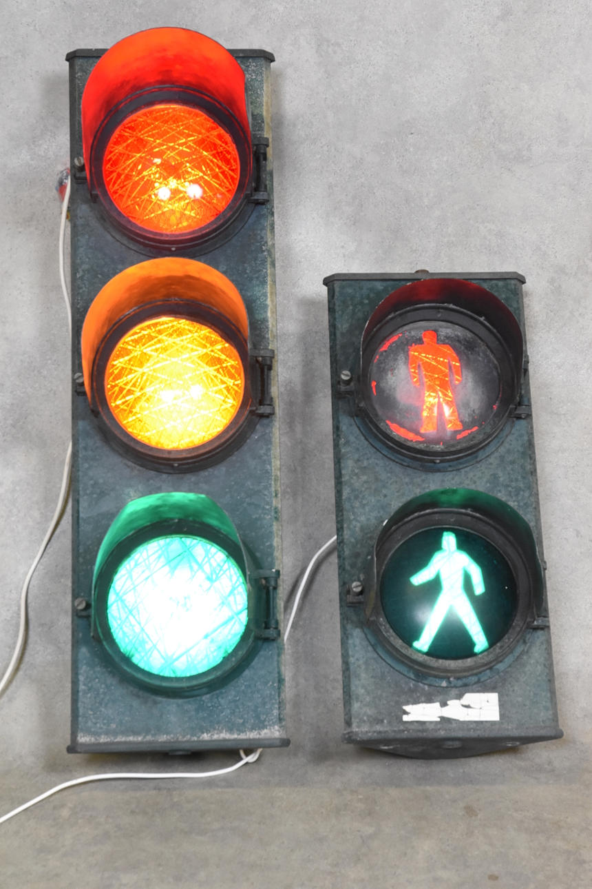 TRAFIKLJUS, Proveniens Gamla Köpenhamn.