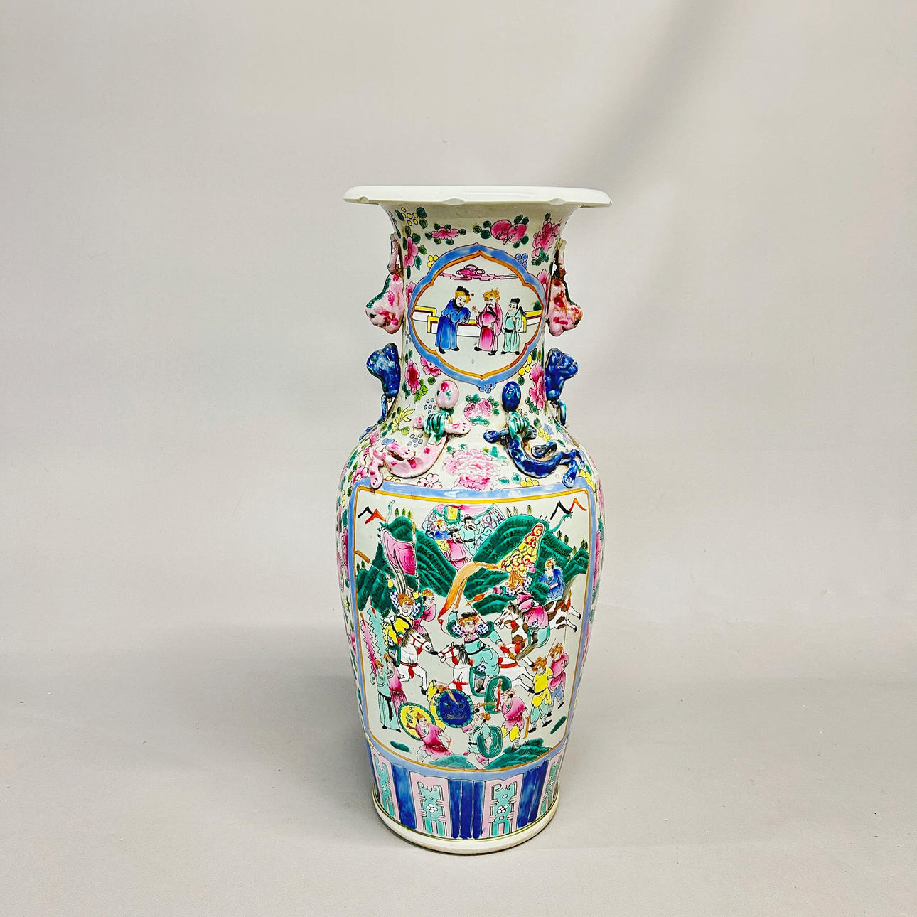 CANTONESE PORCELAIN VASE.