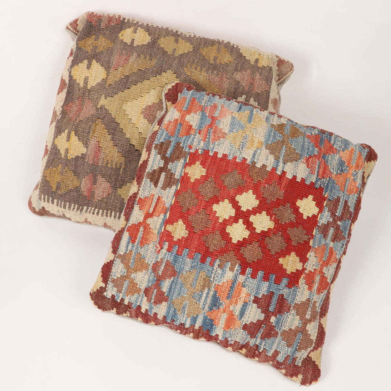 KUDDAR, 2 stycken, kelim, 1900/2000-tal.