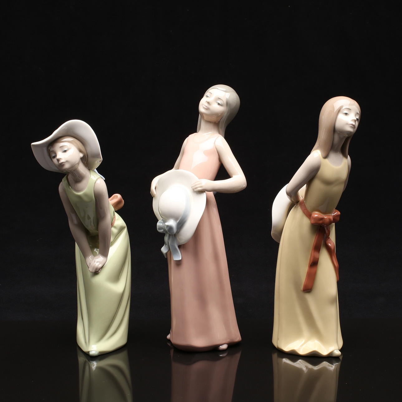 FIGURINER, porslin, 3 st, flickor, Lladro, Spanien.