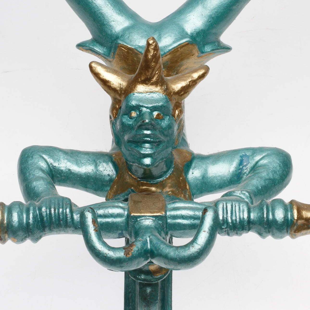 HÄNGARE, gjutjärn, 1900-talets första hälft.