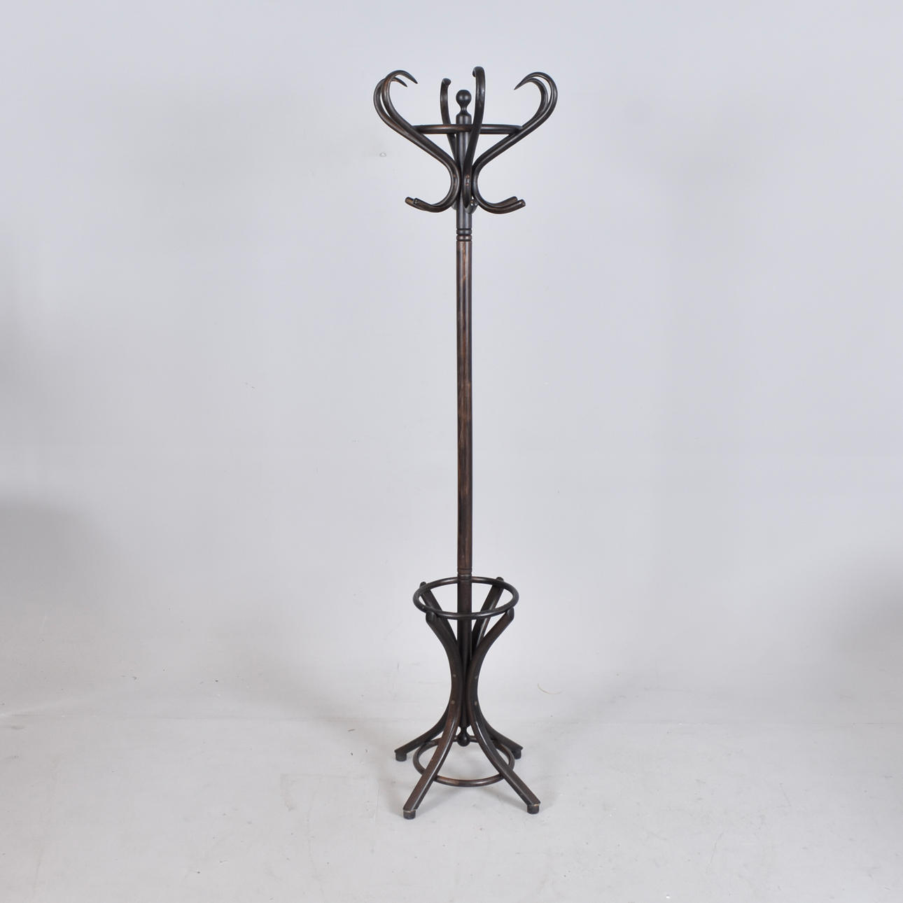 TAMBURMAJOR, bonat trä, Thonet-stil.