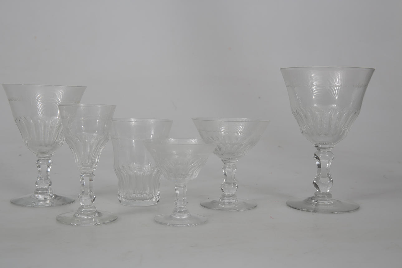 SERVIS, glas, 56 delar.