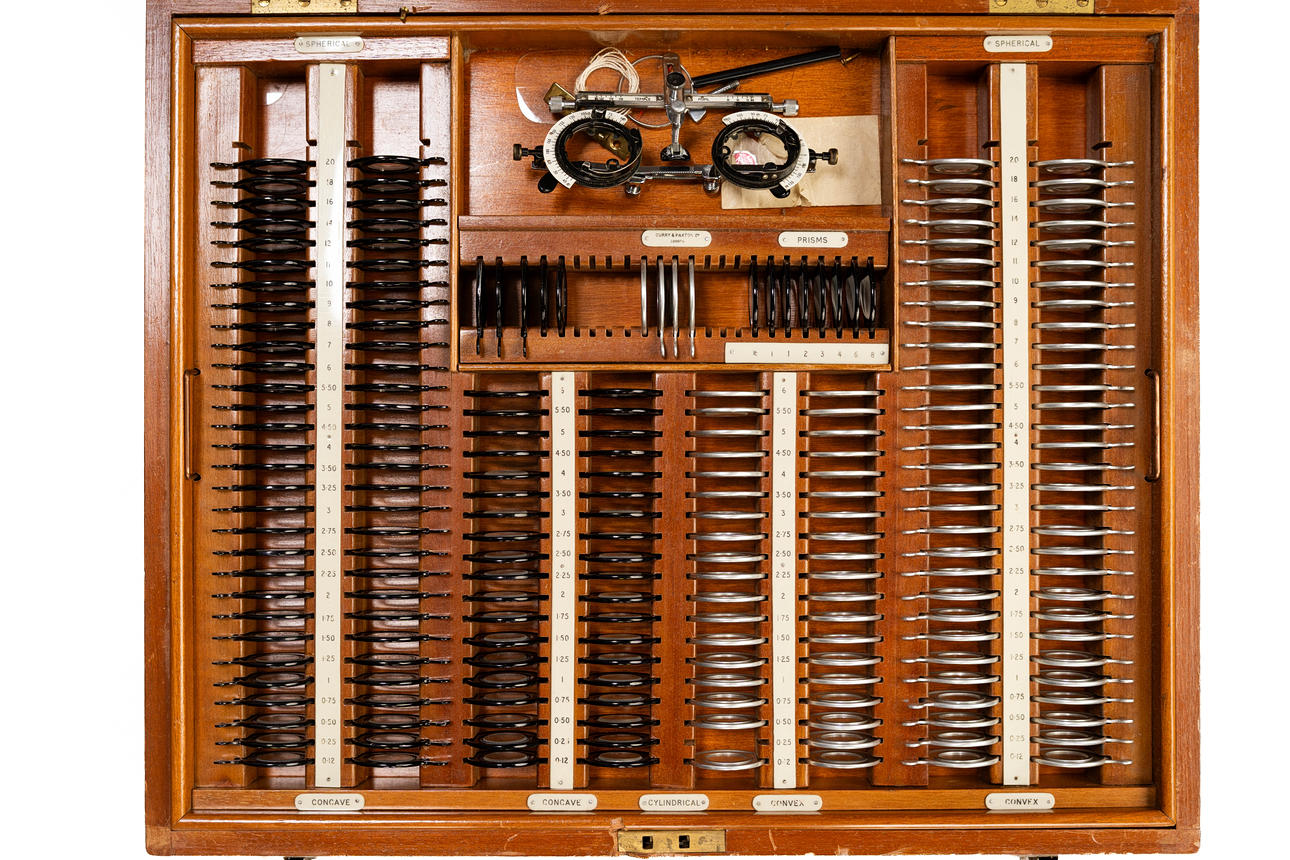 CURRY & PAXTON optician's kit with tools.