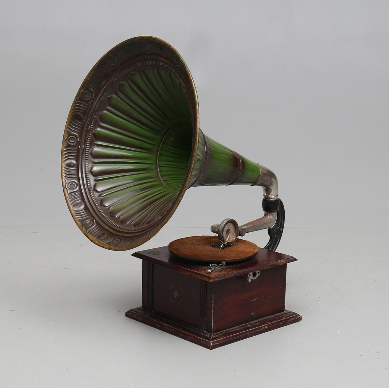 TRATTGRAMMOFON, jugend, tidigt 1900-tal.