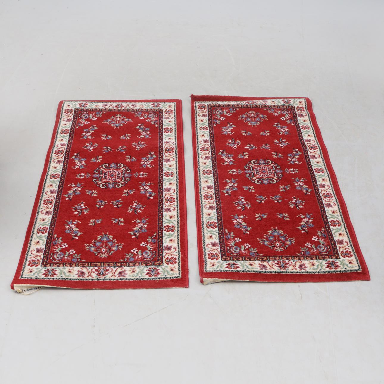 RUGS 2 pcs red. 58x116.