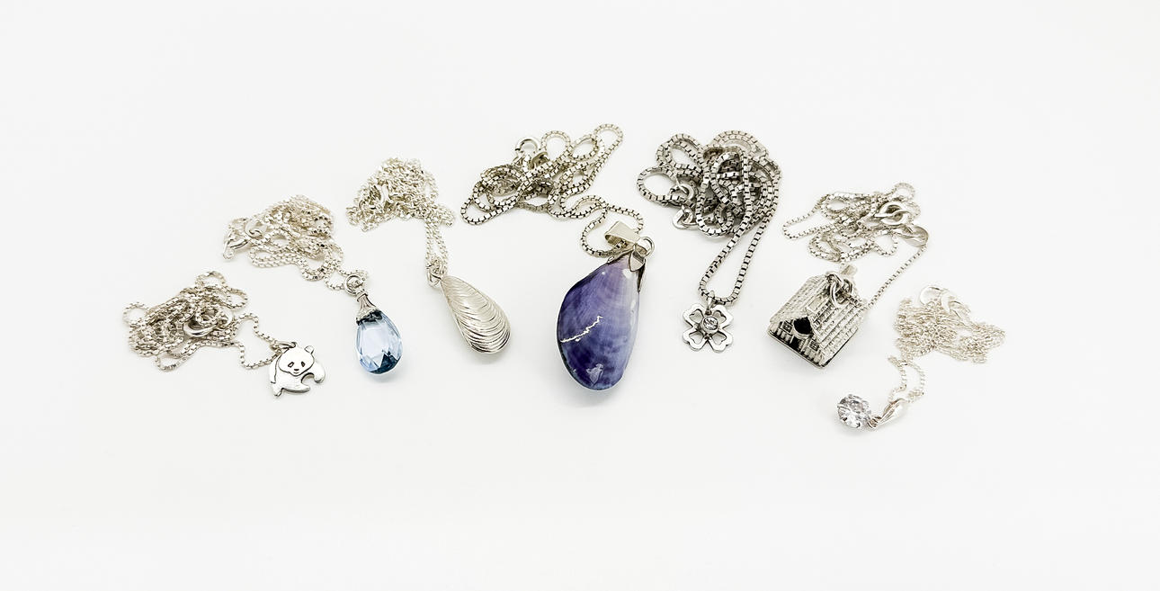 Neck chains with pendants. 7 pieces. Silver.