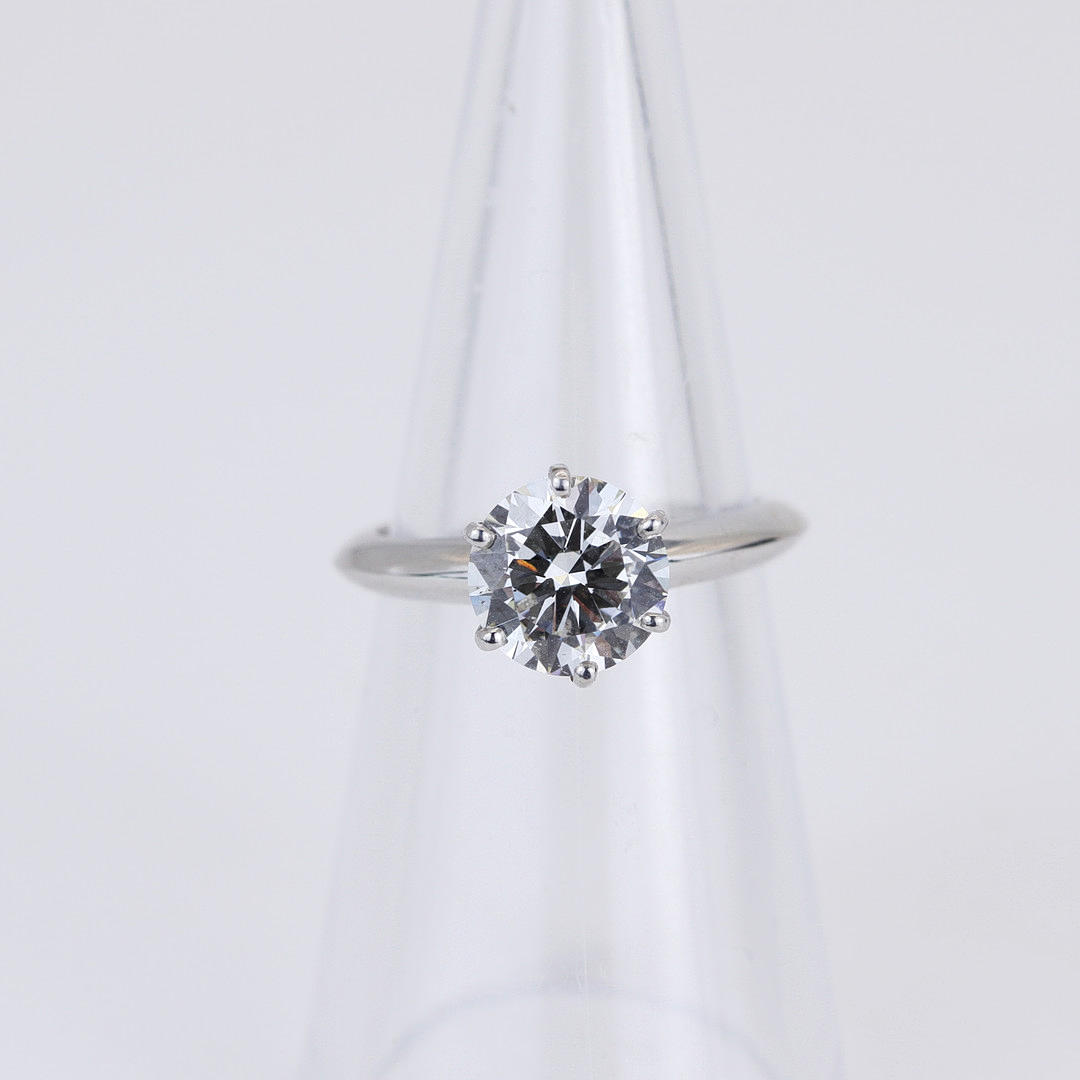 TIFFANY PLATINUM 1.8CT DIAMOND RING.