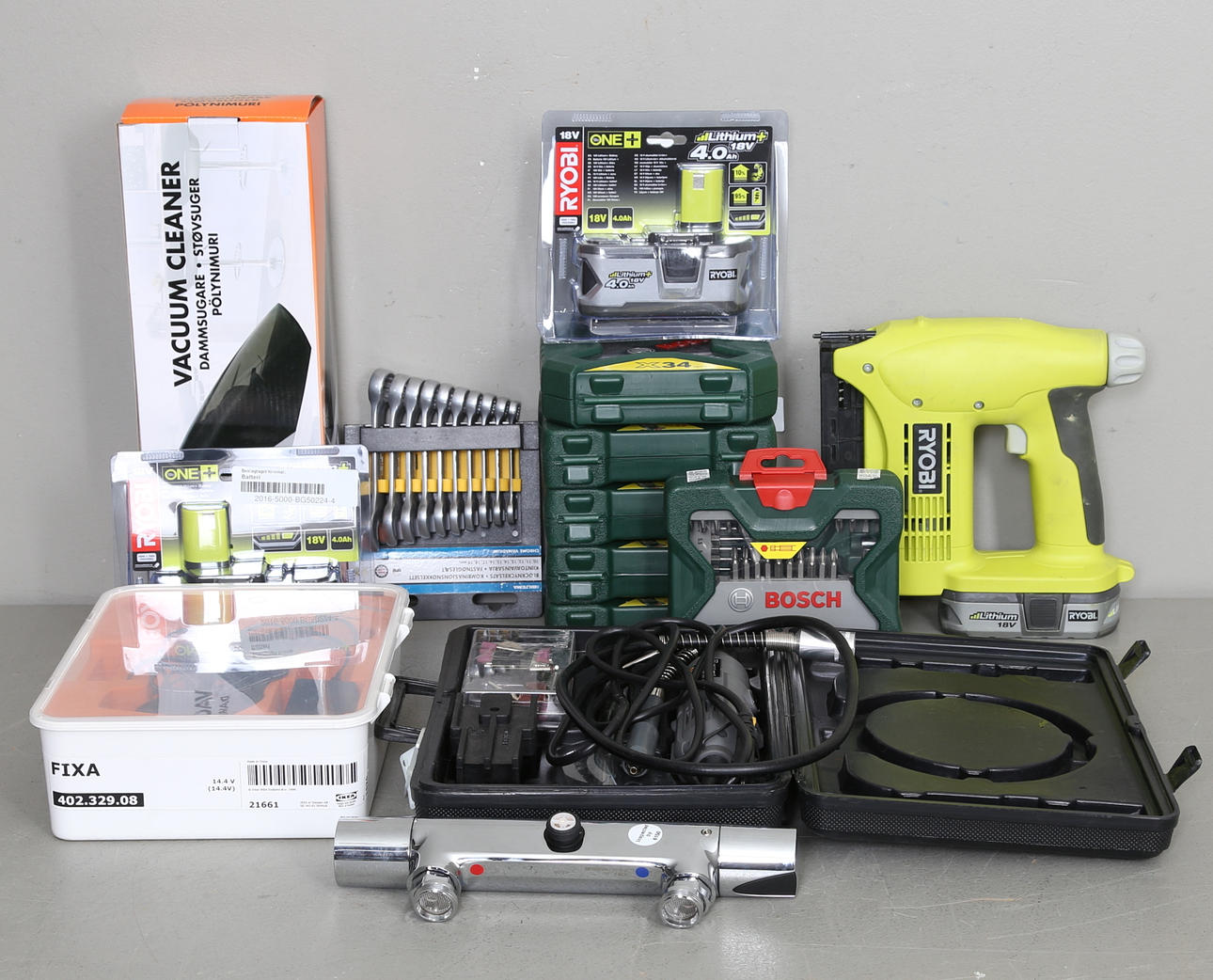 VERKTYG, bland annat Ryobi.