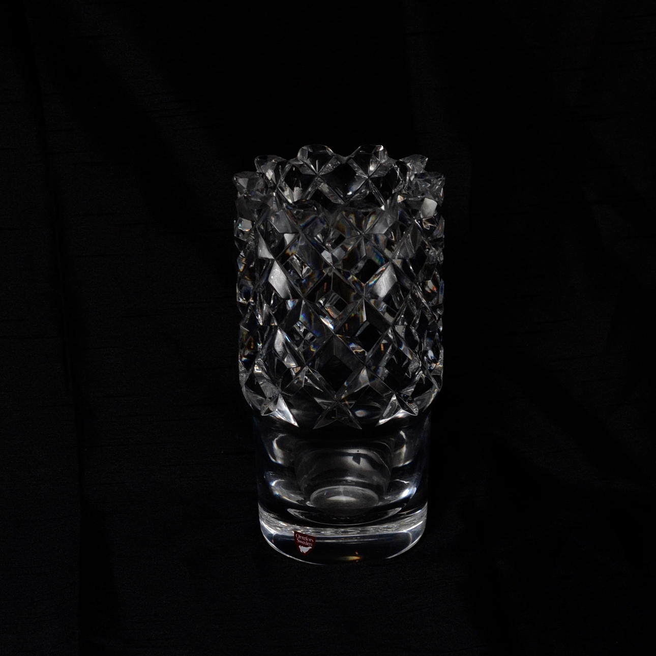 KRISTALLVAS, Orrefors signerad.