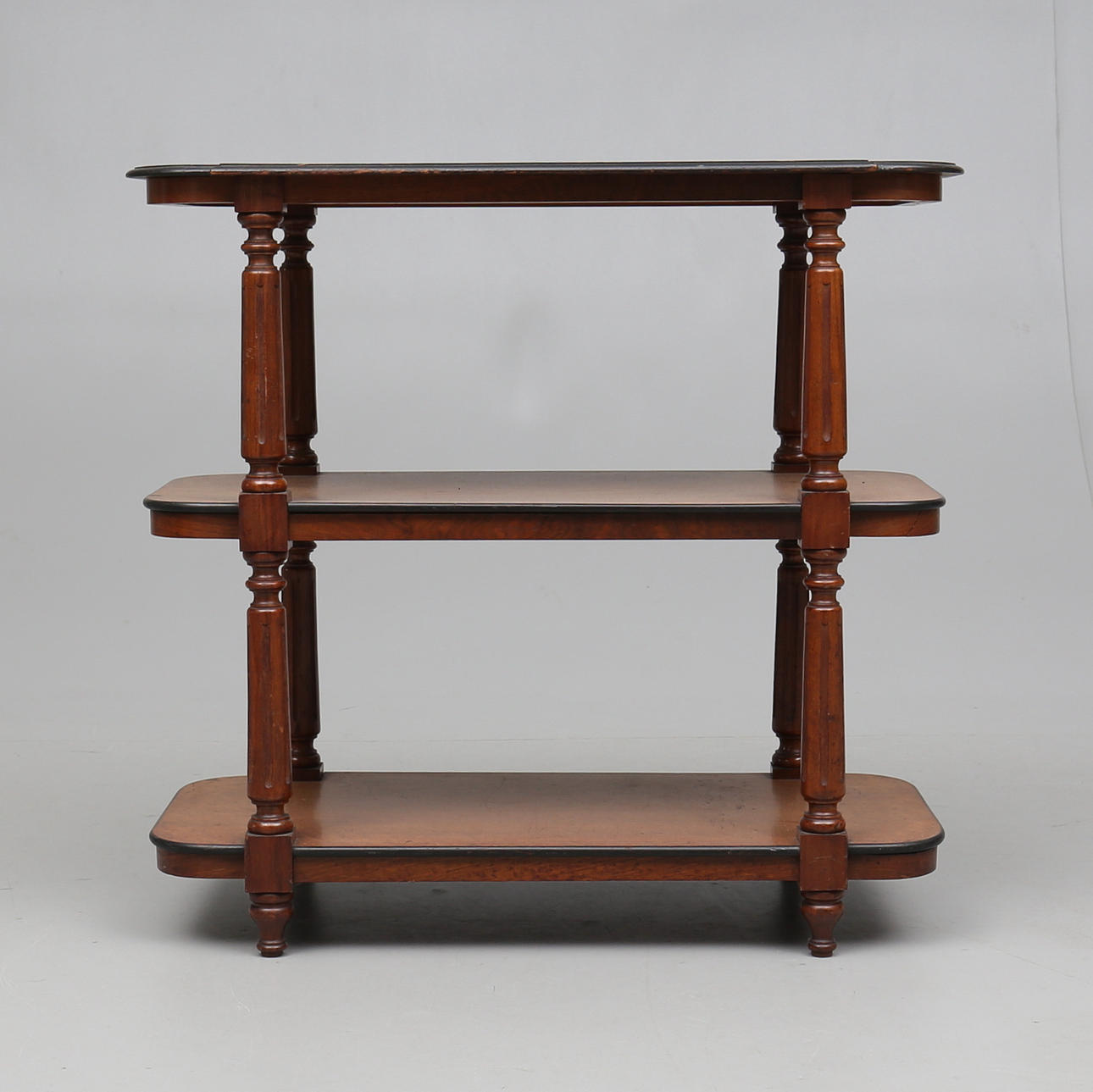 VÅNINGSBORD, nyrenässans, 1800-talets slut.