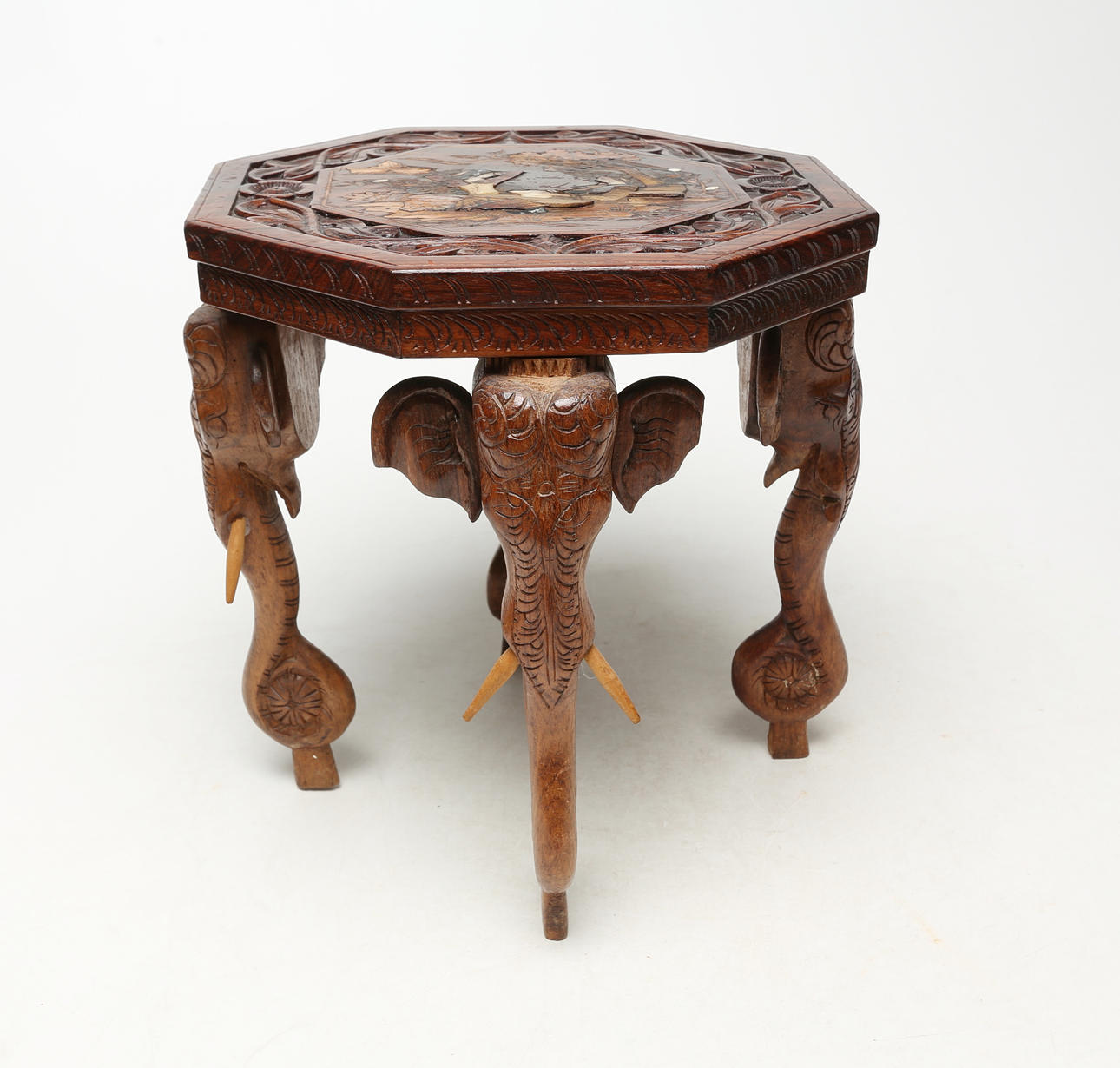 MINIPIEDESTAL, trä, Asien, 1900-tal.