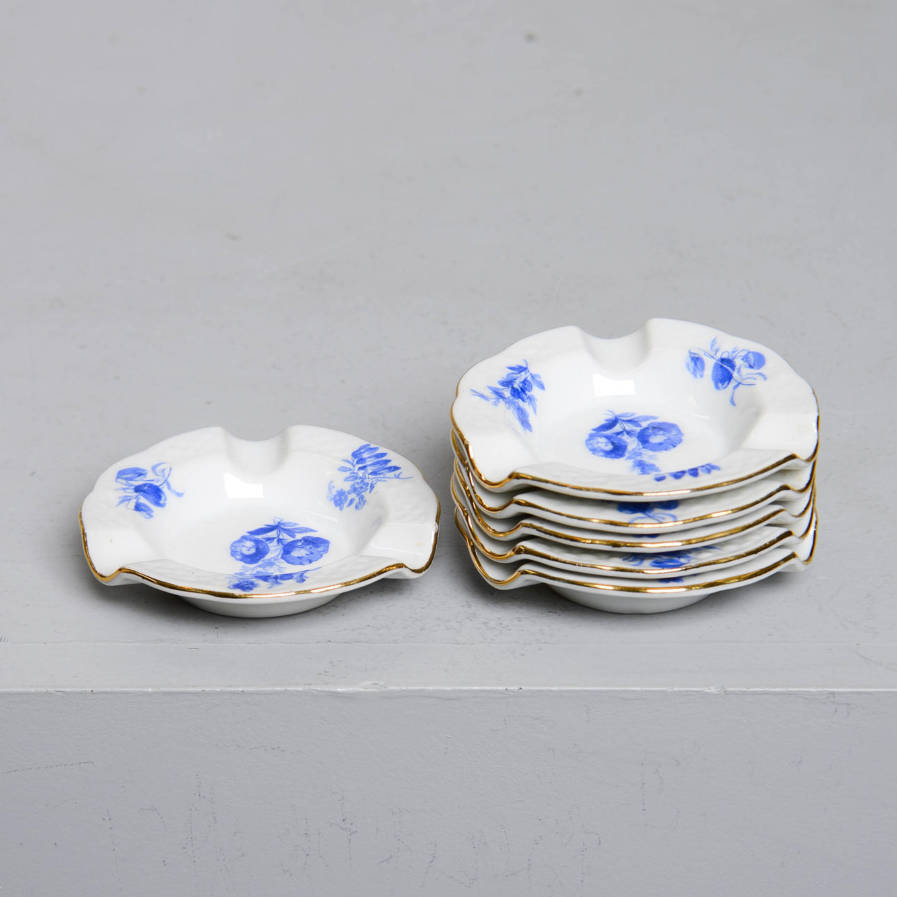 ASH TRAYS, 6 pcs, Meissen, Germany.