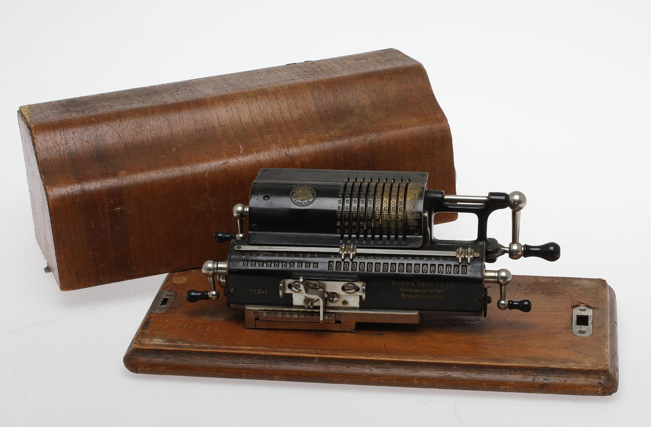 RÄKNESNURRA, "Brunsviga System Trinks".