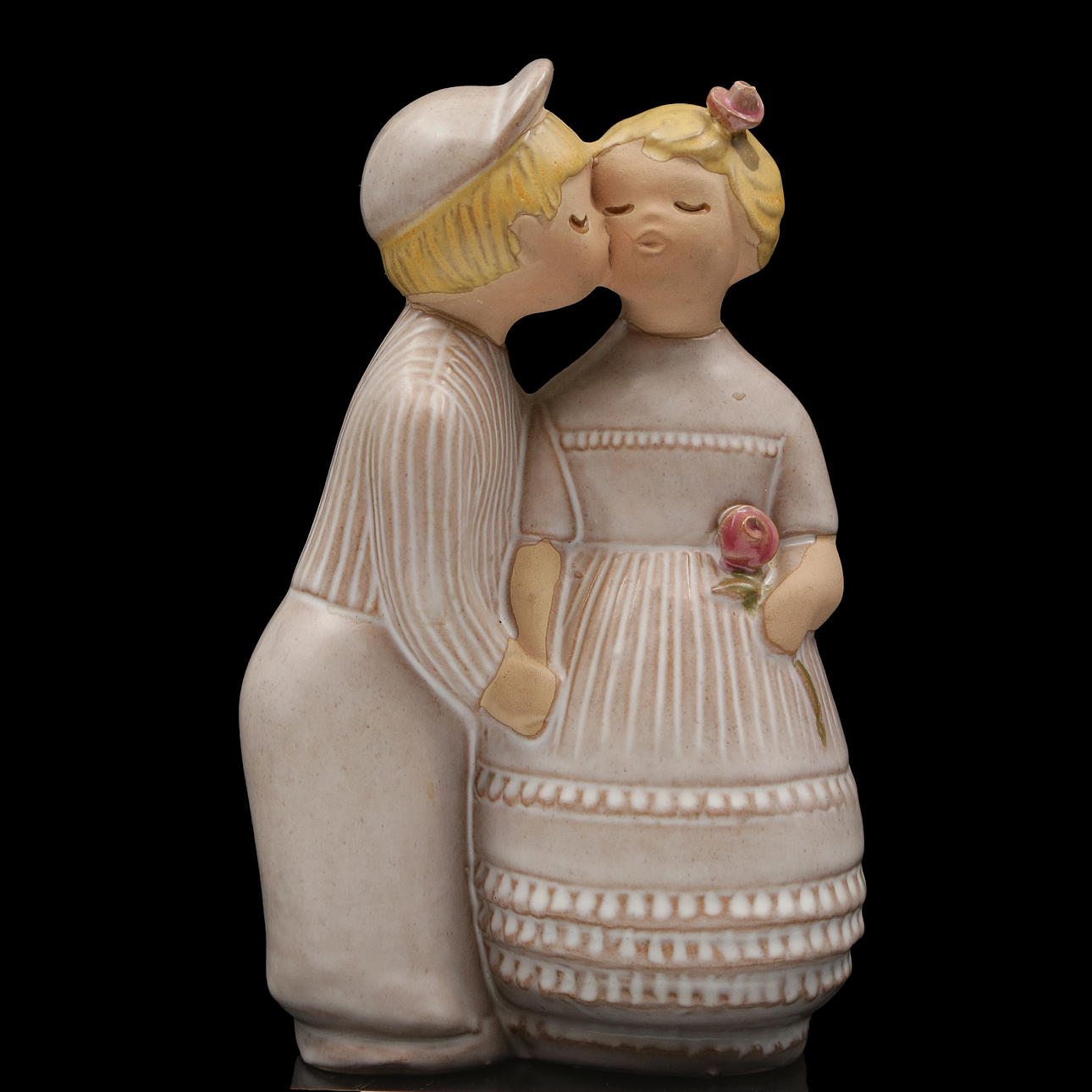 EDIT RISBERG, FIGURINE "PUSSEN", JIE GANTOFTA, SIGNED, 20TH CENTURY.
