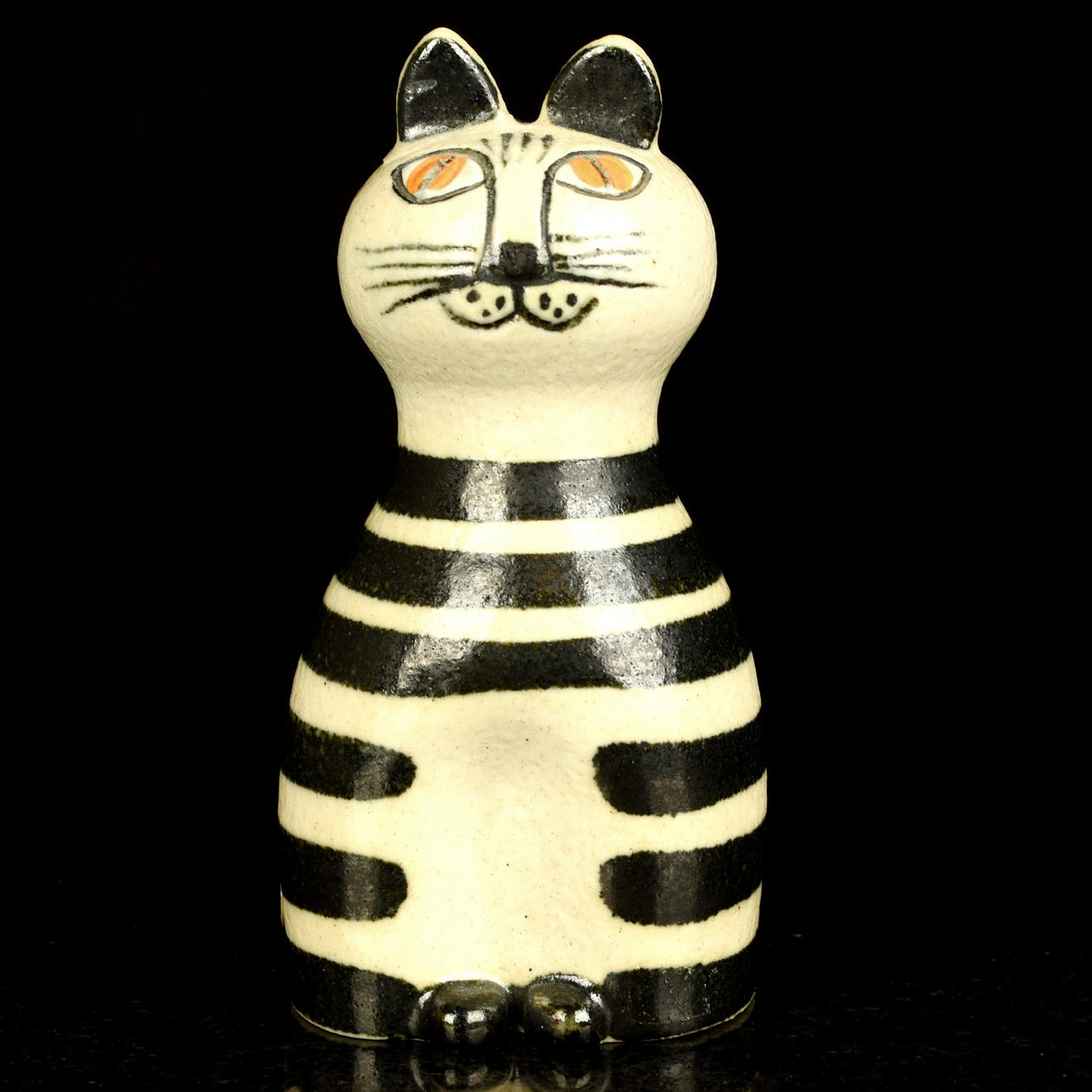 LISA LARSON. Figurine, 