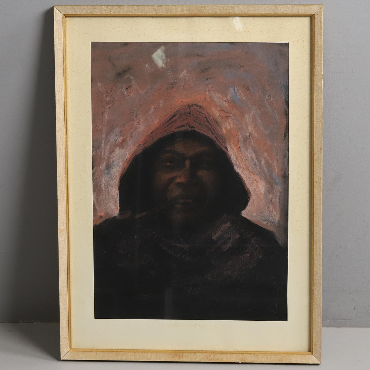 OIDENTIFIERAD KONSTNÄR. MIXED MEDIA, red aura, signed.