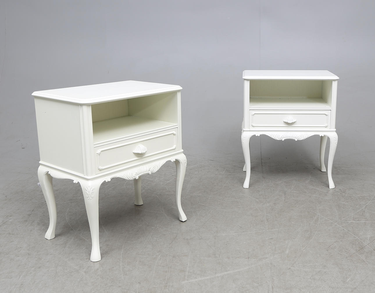 NATTDUKSBORD, ett par, rokokostil, Svensk möbelindustri, 1900-tal.