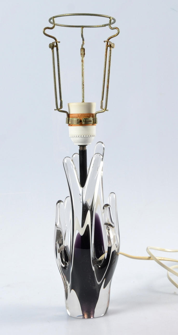 BORDSLAMPA, glas, metall, troligen Flygfors, 1900-tal.