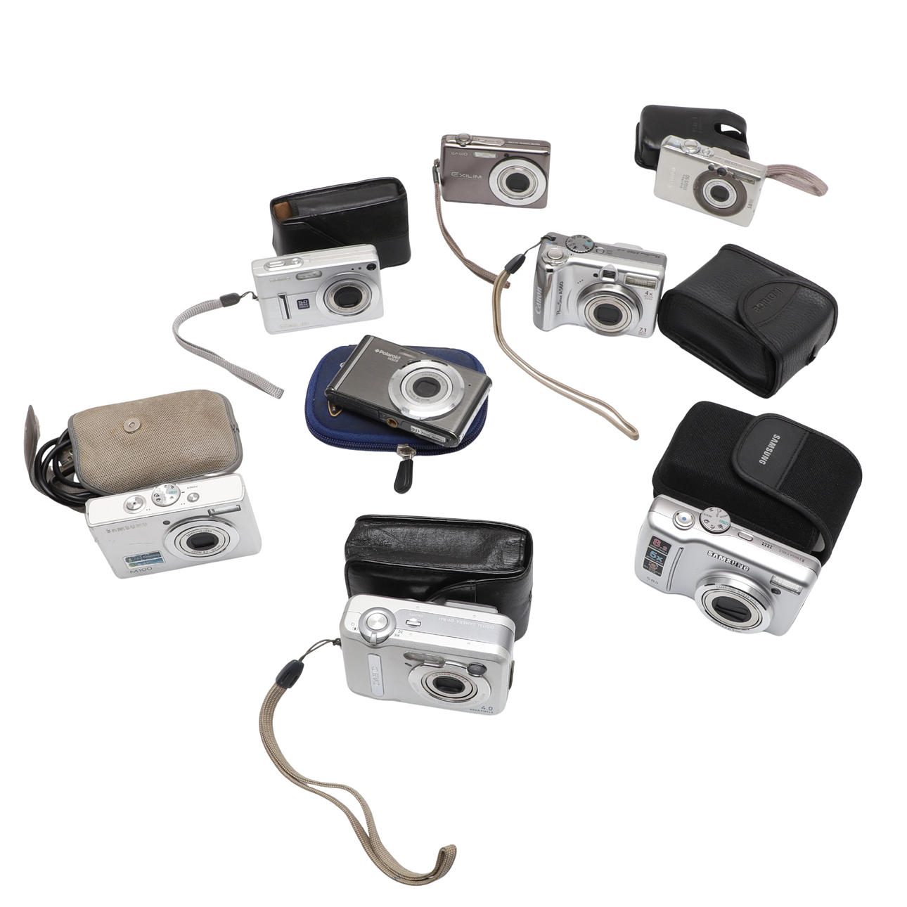 SELECTION OF DIGITAL CAMERAS.