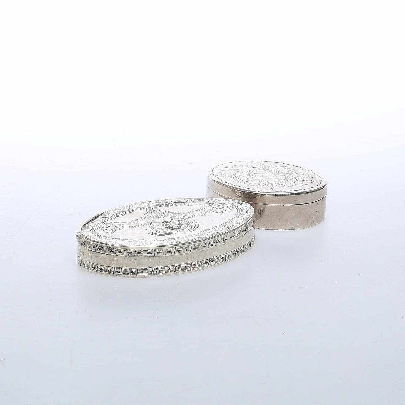 DOSOR 2 st, silver, Lorenz Georg Weis, Norrköping 1791-1829 samt Johan Ulinder, Härnösand, 1814.