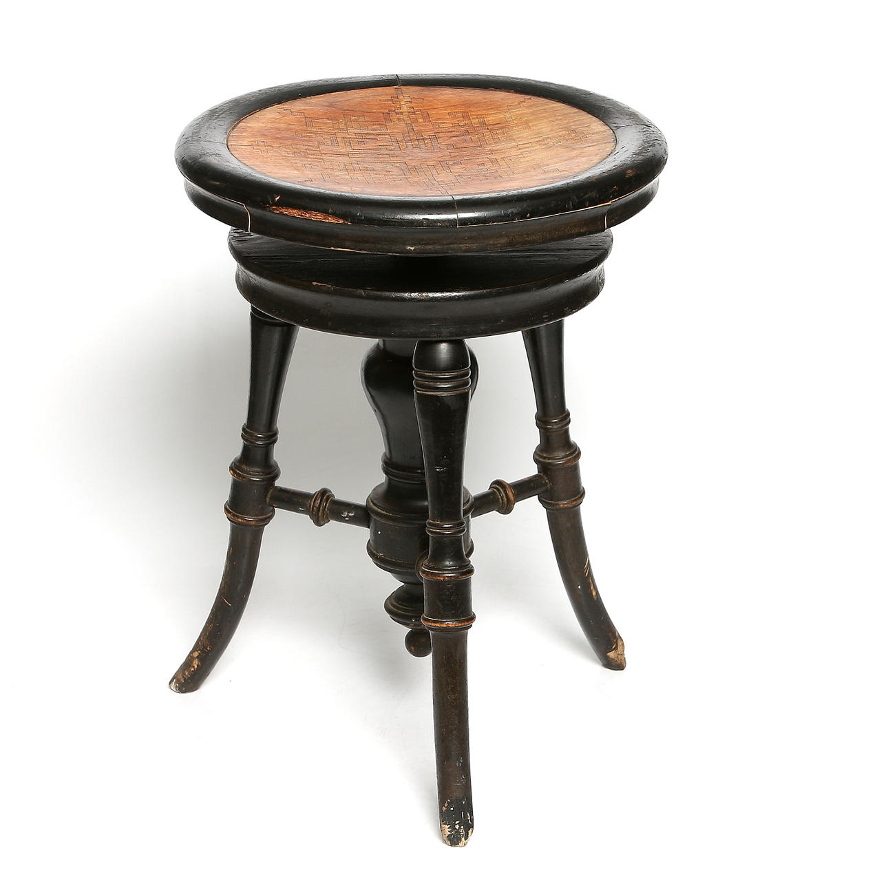 PIANOPALL, trä, omkring sekelskiftet 18/1900.