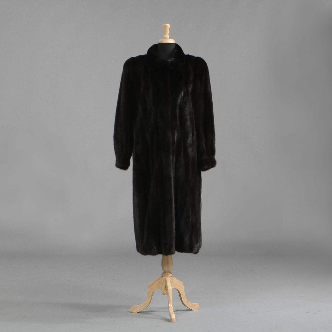 PLS, Saga Mink, Falkenberg pels.