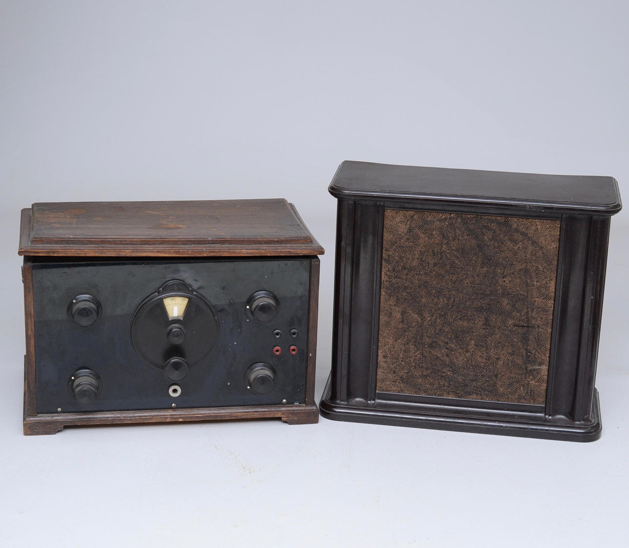 KRISTALLMOTTAGARE/RADIO SAMT HÖGTALARE.