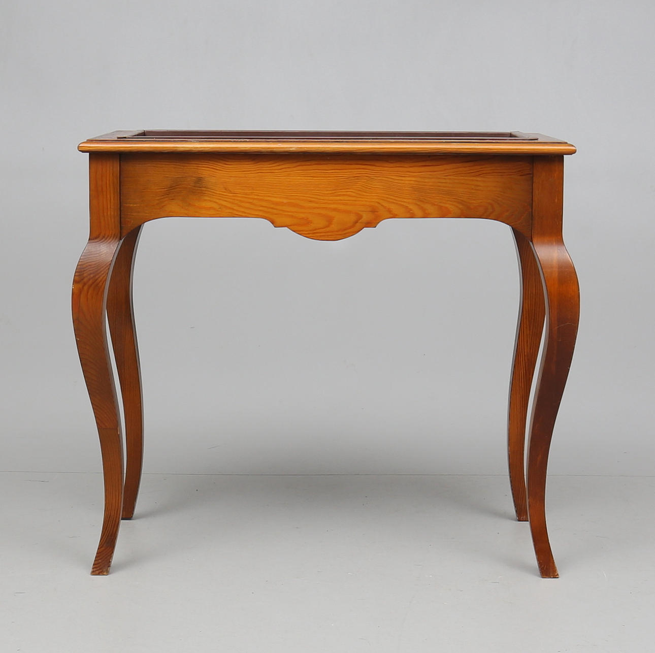 BLOMBORD, rokokostil, 1900-talets andra del.