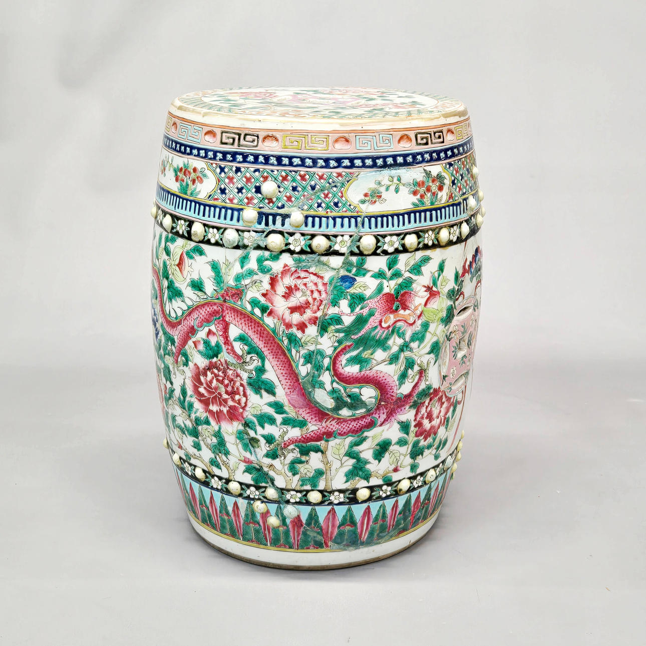 CHINESE PORCELAIN BARREL STOOL.