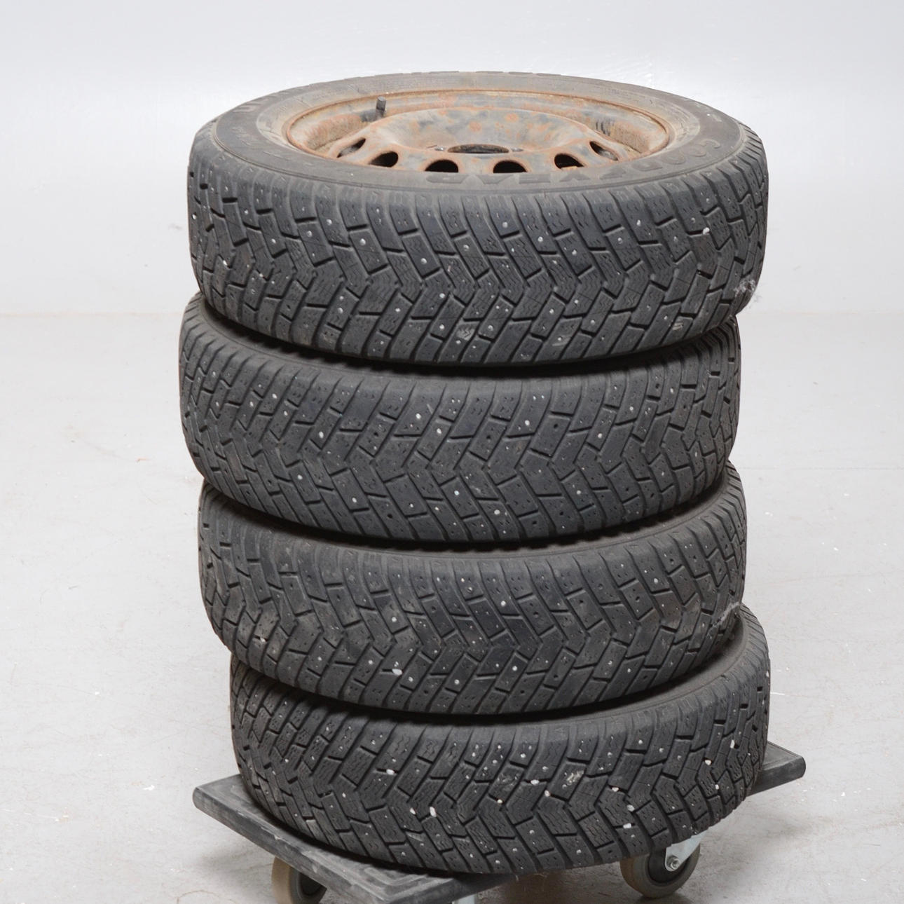 VINTERHJUL, 175 / 70 /14".