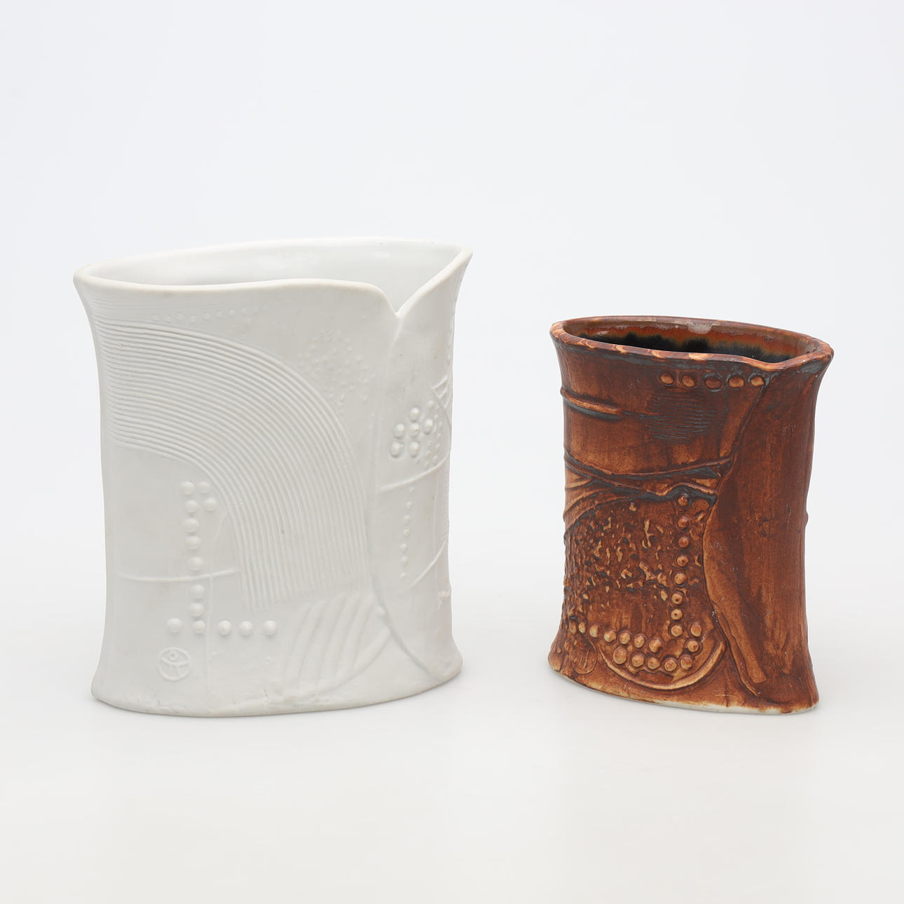 BERTIL VALLIEN. VASES, 2 pieces, stoneware, Rörstrand.