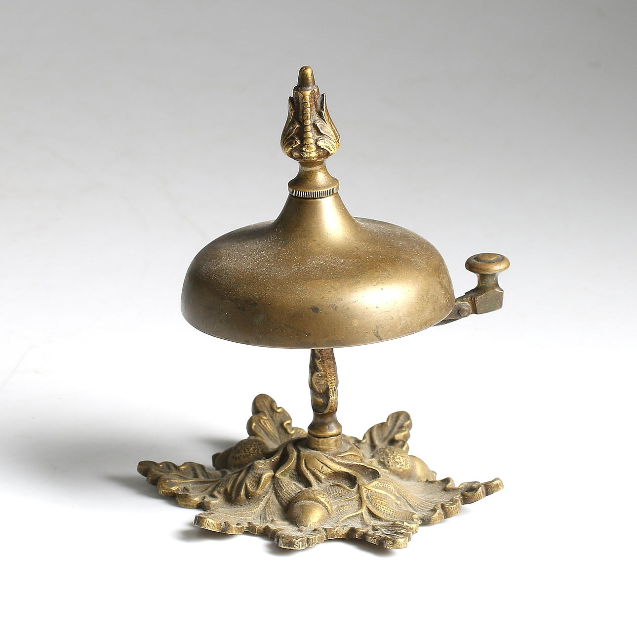 PORTIERKLOCKA / KASSADISKKLOCKA, mässing, 18/1900-tal.