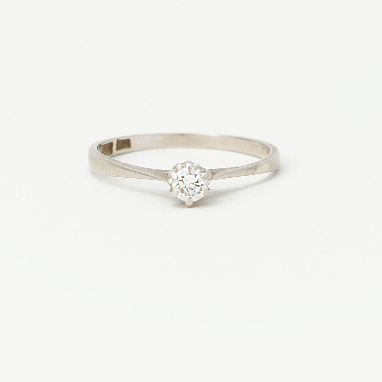 RING, 18k vitguld, diamant 0,15ct, vikt ca 1,5 gram.
