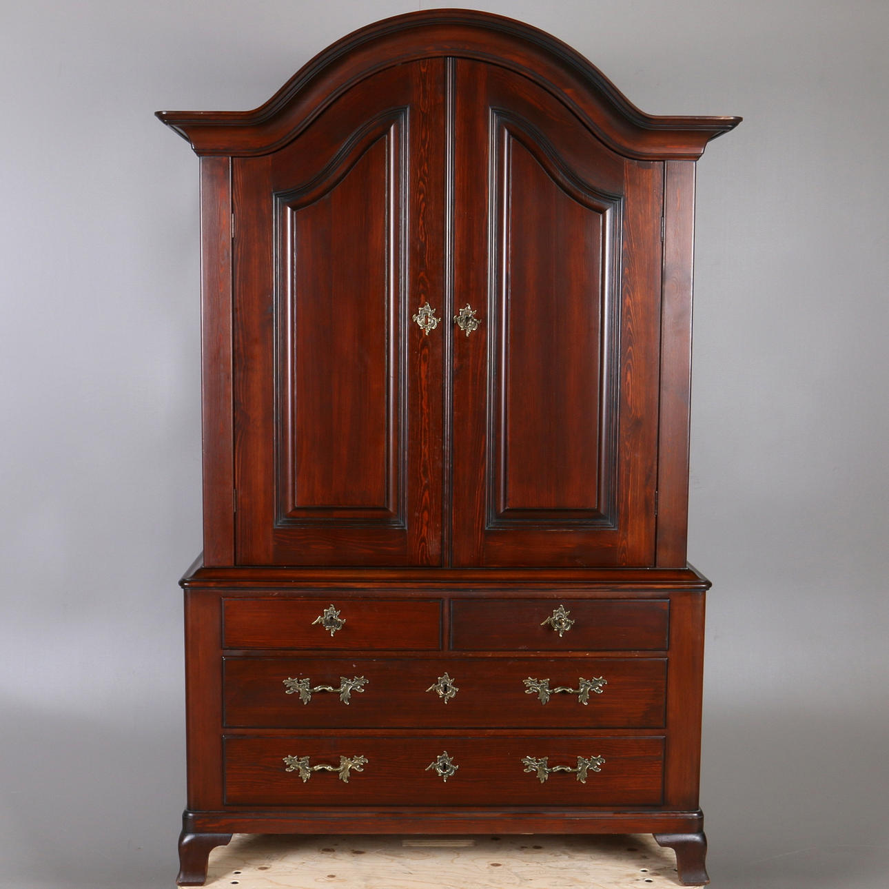 SKÅP, rokokostil, sannolikt Åmells, 1900-tal.