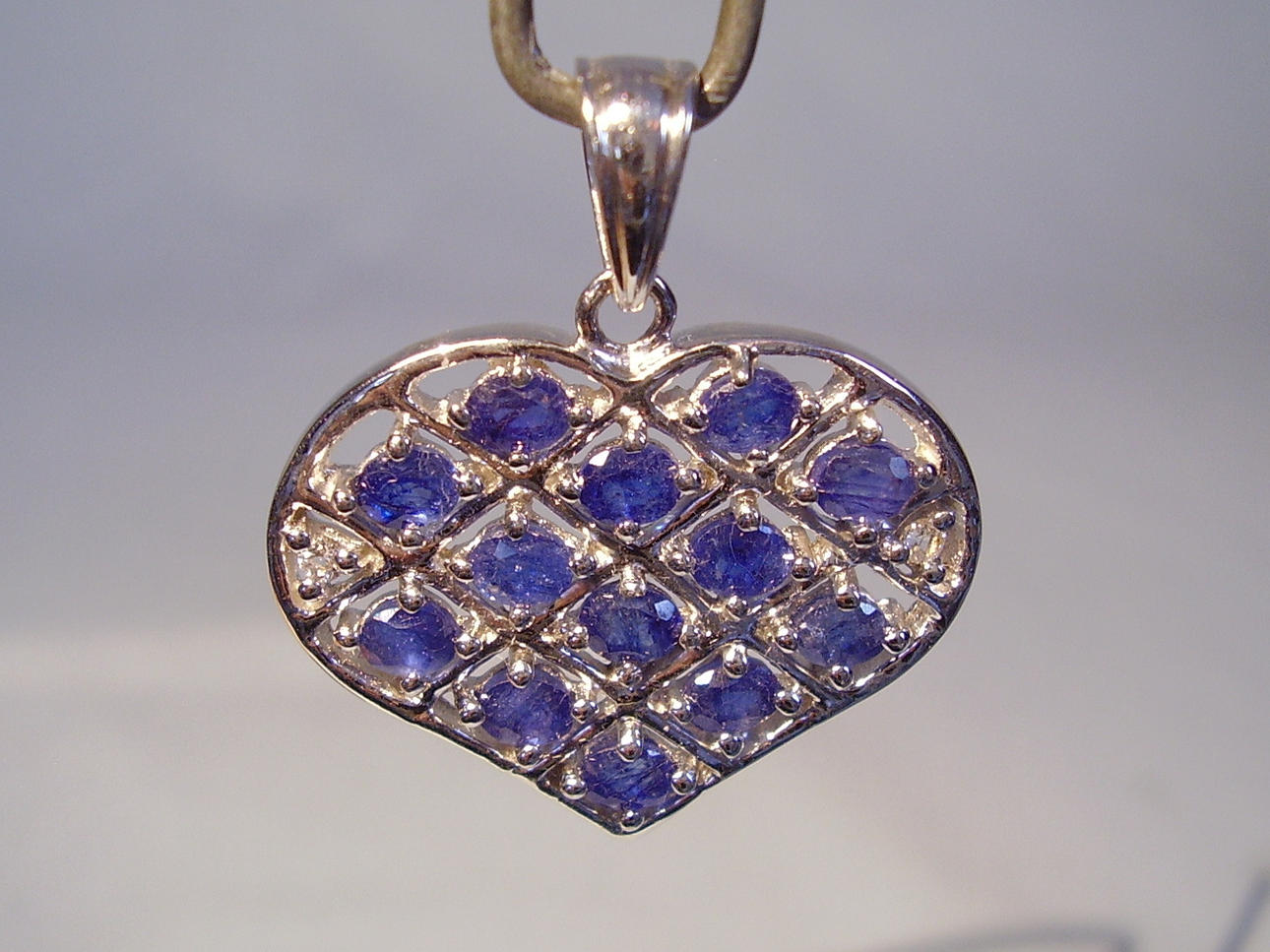 SAFIR HÄNGE 1.8 ct.