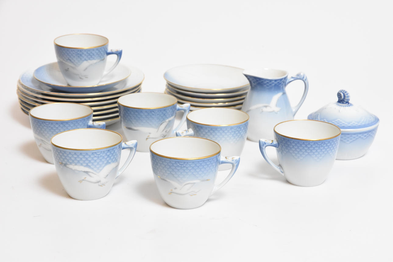 KAFFESERVIS, 23 delar " Måsen " Royal Copenhagen.