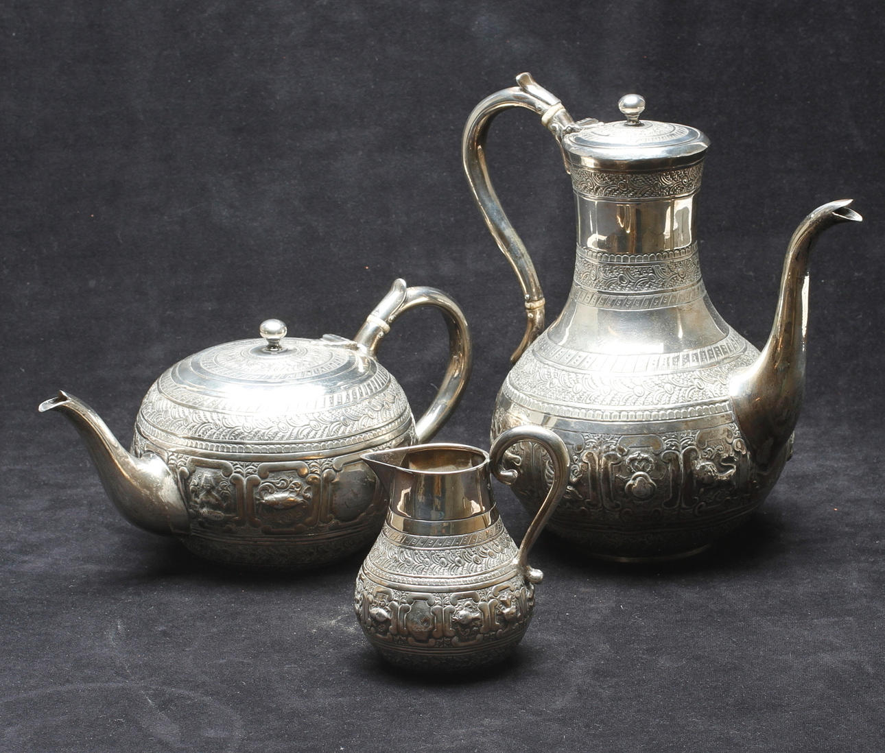 KAFFE/TESERVIS, 3 delar, silver, viktoriansk, England, 1870, vikt ca 1130 gram.