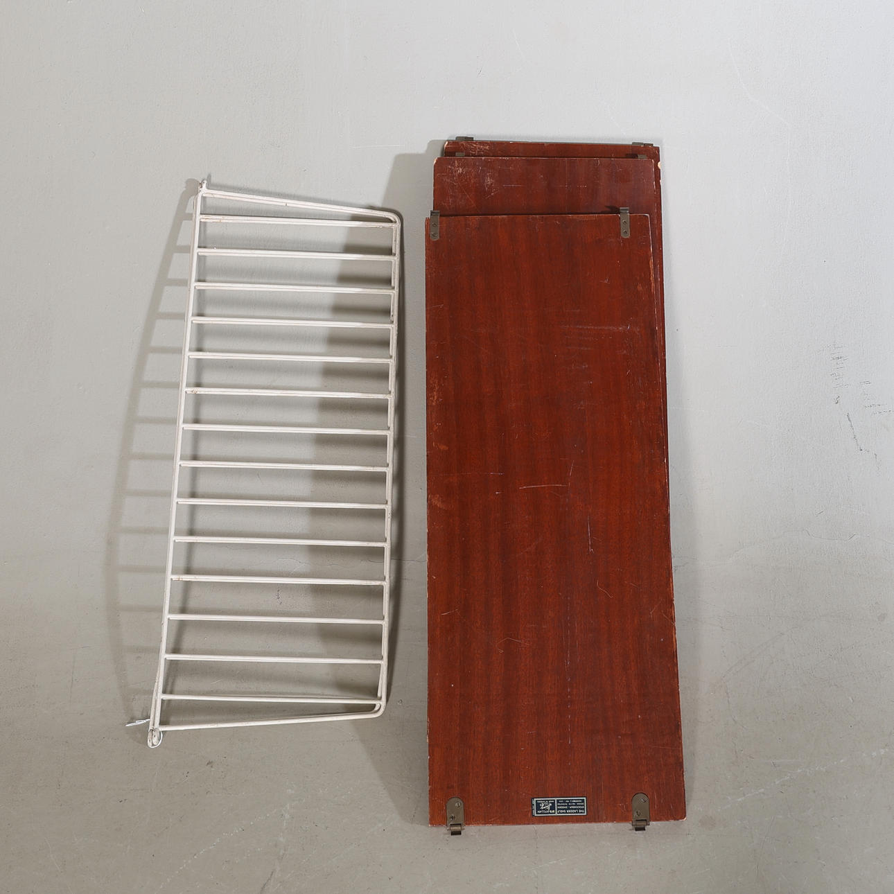 NILS STRINNING. Wall shelf, "BFB-Hyllan", String Design, mid-20th century.
