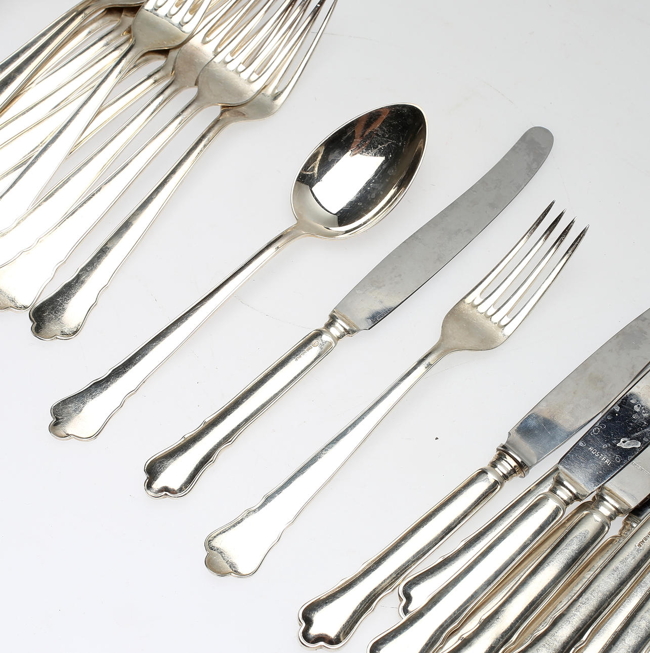 BESTICKSERVIS, 36 delar, nysliver, "Chippendale", bl a GAB.