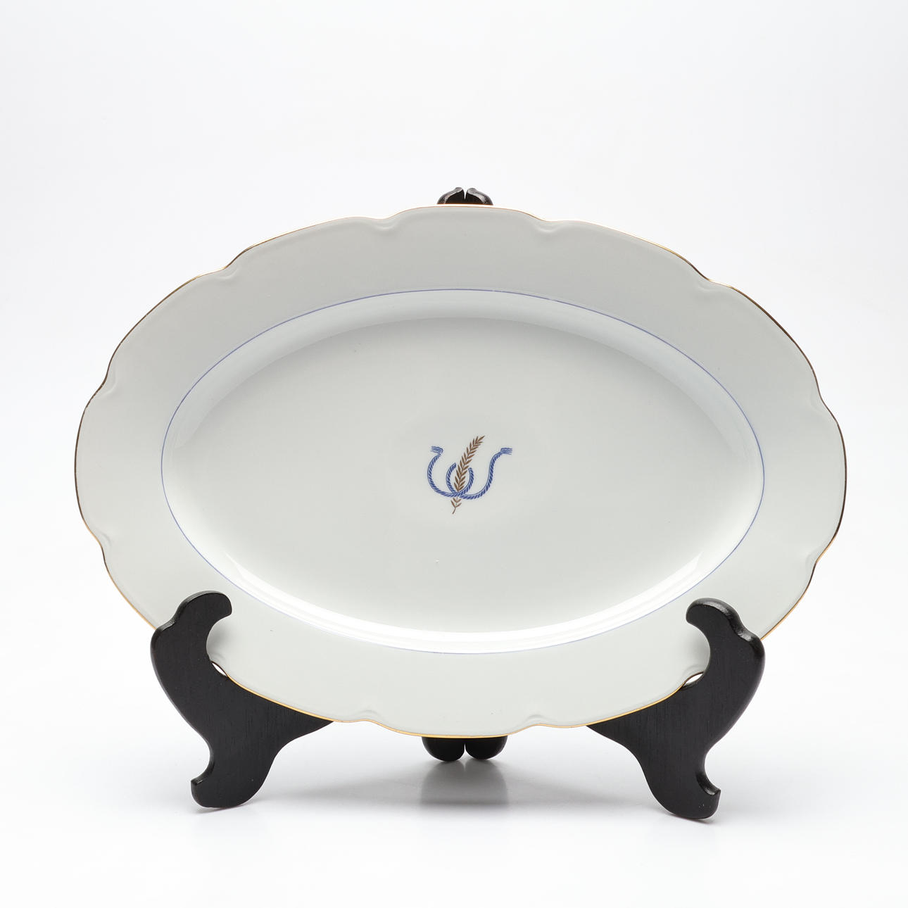 SERVING DISH, Lidköping, porcelain, designer Tyra Lundgren.