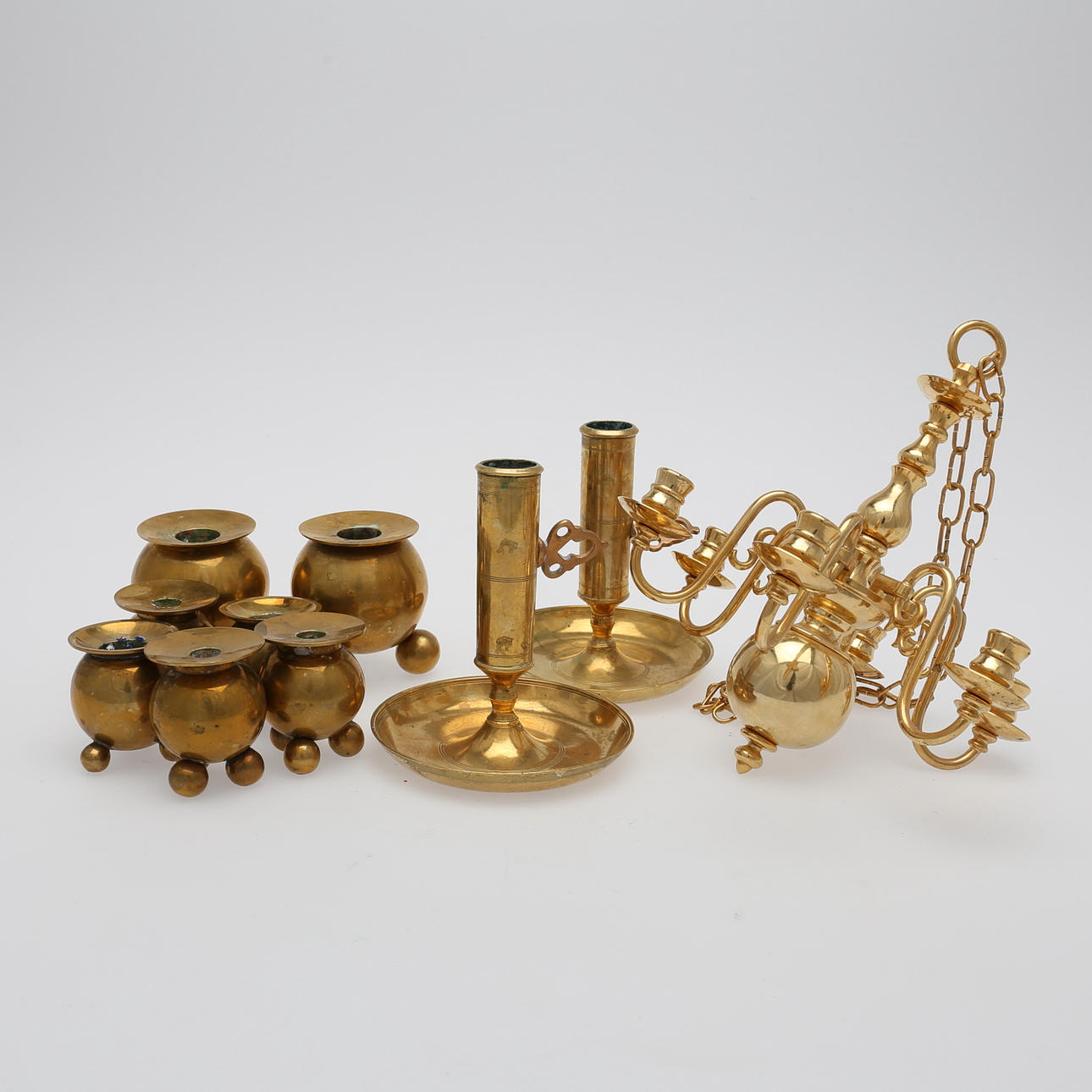 LJUSSTAKAR, (10), samt LJUSKRONA, mässing.