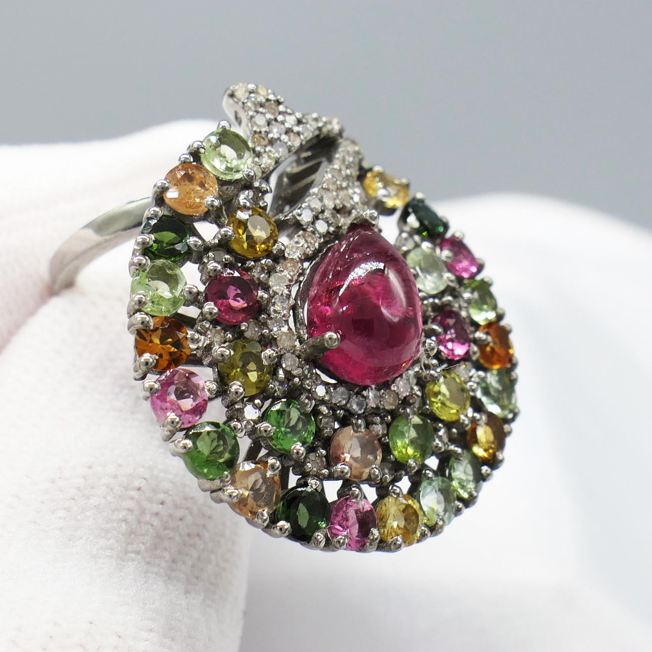 MULTICOLOUR TOURMALINE & DIAMOND ring.